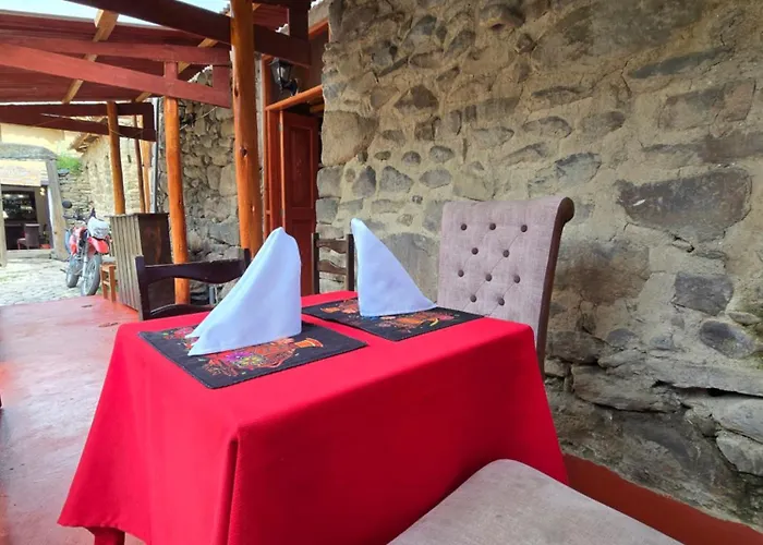 Apu Ayacco Hotel Ollantaytambo